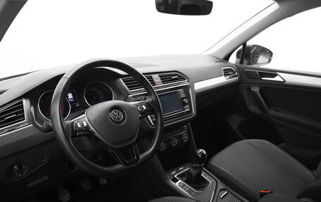 Volkswagen Tiguan II, 2017 год, 1 720 000 рублей, 8 фотография