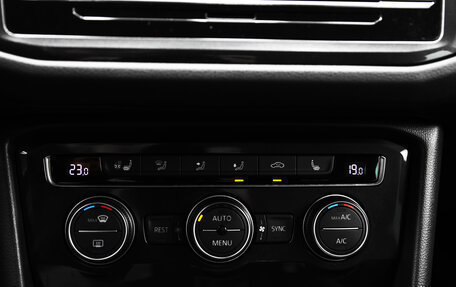 Volkswagen Tiguan II, 2017 год, 1 720 000 рублей, 10 фотография