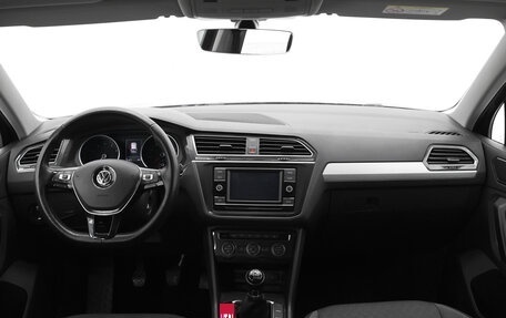 Volkswagen Tiguan II, 2017 год, 1 720 000 рублей, 5 фотография