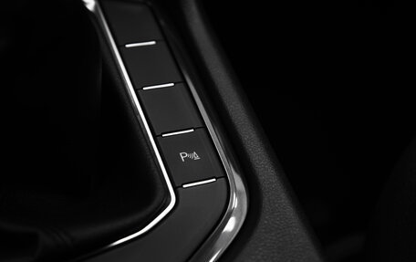 Volkswagen Tiguan II, 2017 год, 1 720 000 рублей, 12 фотография