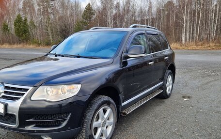 Volkswagen Touareg III, 2009 год, 1 050 000 рублей, 2 фотография