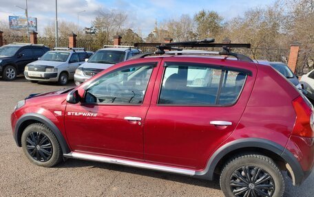 Renault Sandero I, 2012 год, 650 000 рублей, 2 фотография