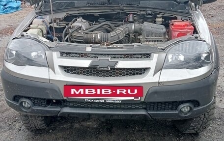 Chevrolet Niva I рестайлинг, 2011 год, 450 000 рублей, 2 фотография