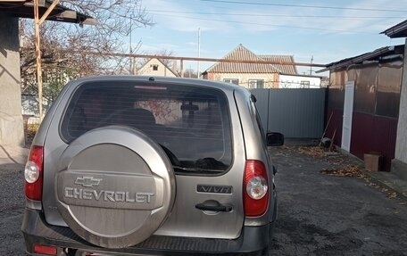 Chevrolet Niva I рестайлинг, 2011 год, 450 000 рублей, 4 фотография