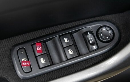 Peugeot 308 II, 2011 год, 598 000 рублей, 15 фотография