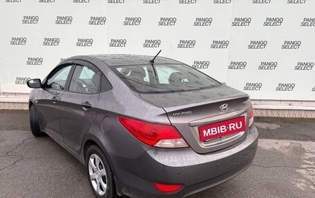 Hyundai Solaris II рестайлинг, 2011 год, 675 000 рублей, 6 фотография