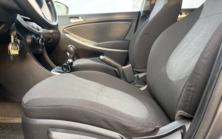 Hyundai Solaris II рестайлинг, 2011 год, 675 000 рублей, 18 фотография