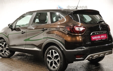 Renault Kaptur I рестайлинг, 2017 год, 1 700 000 рублей, 4 фотография