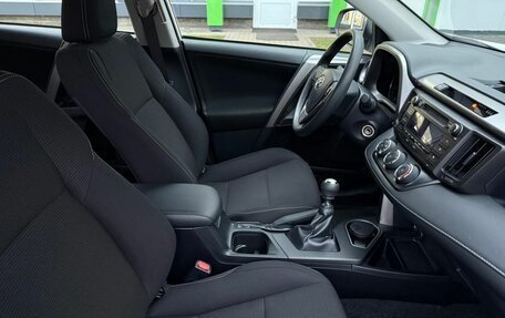 Toyota RAV4, 2018 год, 2 720 000 рублей, 9 фотография