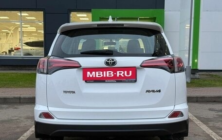 Toyota RAV4, 2018 год, 2 720 000 рублей, 6 фотография