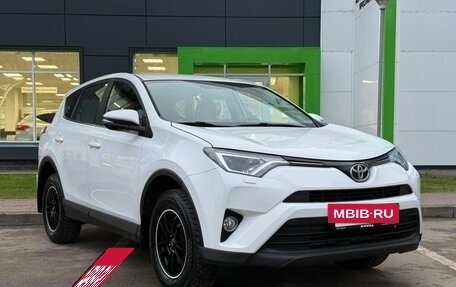 Toyota RAV4, 2018 год, 2 720 000 рублей, 3 фотография