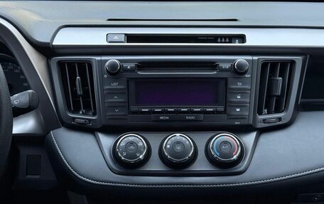 Toyota RAV4, 2018 год, 2 720 000 рублей, 14 фотография