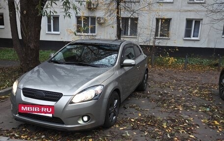 KIA cee'd I рестайлинг, 2010 год, 600 000 рублей, 2 фотография