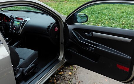 KIA cee'd I рестайлинг, 2010 год, 600 000 рублей, 14 фотография