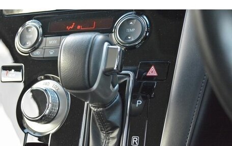 Mitsubishi Delica D:5 I, 2022 год, 3 788 000 рублей, 16 фотография