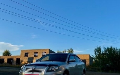 Toyota Avensis III рестайлинг, 2006 год, 900 000 рублей, 1 фотография