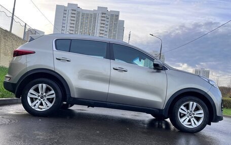 KIA Sportage IV рестайлинг, 2017 год, 1 780 000 рублей, 2 фотография