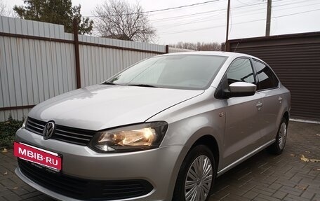 Volkswagen Polo VI (EU Market), 2012 год, 890 000 рублей, 2 фотография