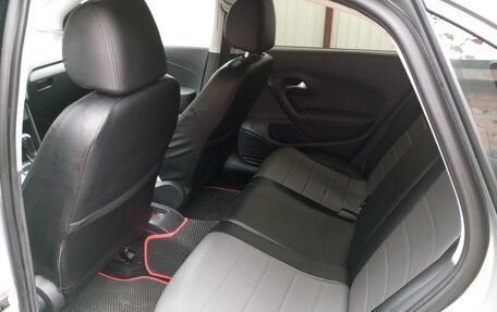 Volkswagen Polo VI (EU Market), 2012 год, 890 000 рублей, 18 фотография