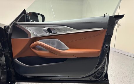 BMW 8 серия, 2024 год, 14 000 000 рублей, 25 фотография