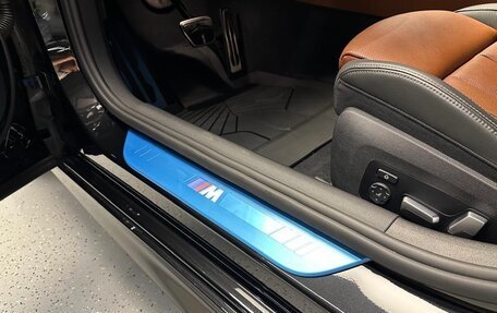 BMW 8 серия, 2024 год, 14 000 000 рублей, 40 фотография