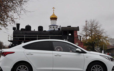 Hyundai Solaris II рестайлинг, 2017 год, 1 375 000 рублей, 4 фотография