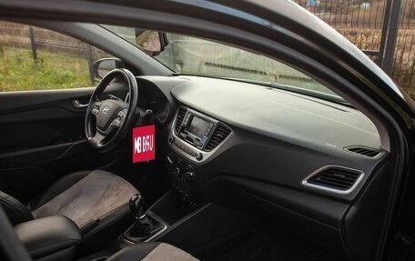 Hyundai Solaris II рестайлинг, 2018 год, 1 115 000 рублей, 21 фотография