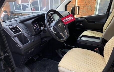 Toyota HiAce H300, 2021 год, 7 600 000 рублей, 6 фотография