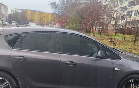Opel Astra J, 2012 год, 450 000 рублей, 3 фотография