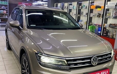 Volkswagen Tiguan II, 2018 год, 2 250 000 рублей, 4 фотография