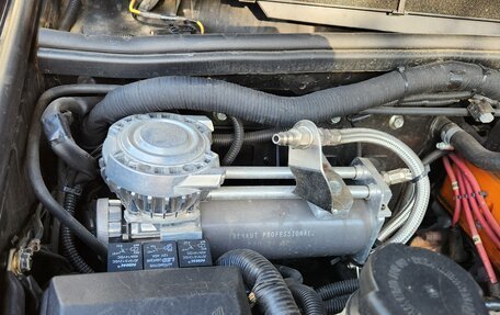 Land Rover Discovery III, 2003 год, 6 000 000 рублей, 16 фотография