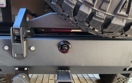 Land Rover Discovery III, 2003 год, 6 000 000 рублей, 27 фотография