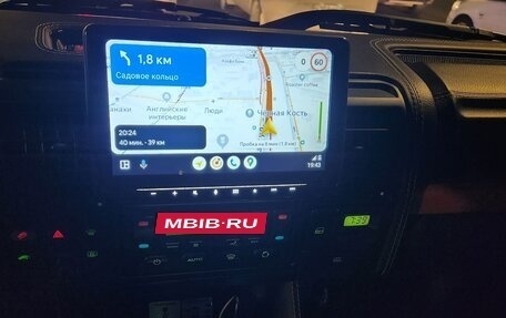 Land Rover Discovery III, 2003 год, 6 000 000 рублей, 18 фотография