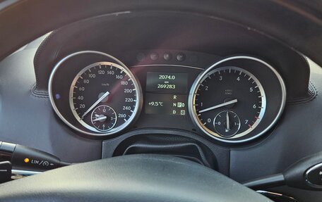 Mercedes-Benz GL-Класс, 2011 год, 1 850 000 рублей, 26 фотография