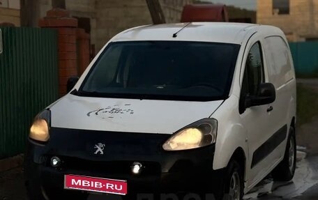 Peugeot Partner II рестайлинг 2, 2012 год, 321 000 рублей, 1 фотография