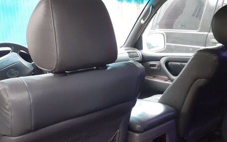 Toyota Land Cruiser 100 рестайлинг 2, 1998 год, 1 500 000 рублей, 8 фотография