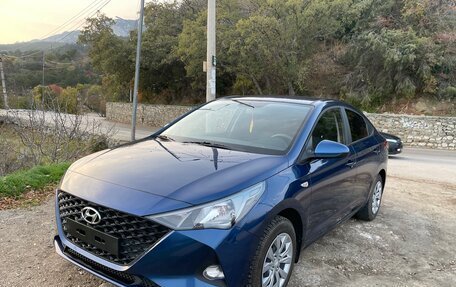 Hyundai Solaris II рестайлинг, 2021 год, 1 700 000 рублей, 8 фотография