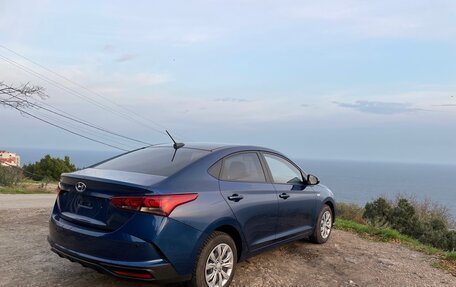 Hyundai Solaris II рестайлинг, 2021 год, 1 700 000 рублей, 9 фотография