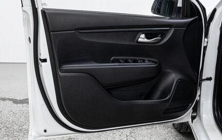 KIA Rio IV, 2018 год, 1 109 000 рублей, 10 фотография