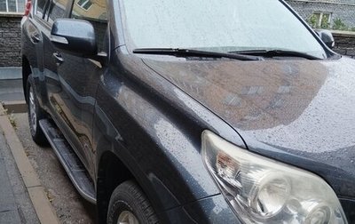 Toyota Land Cruiser Prado 150 рестайлинг 2, 2013 год, 3 050 000 рублей, 1 фотография