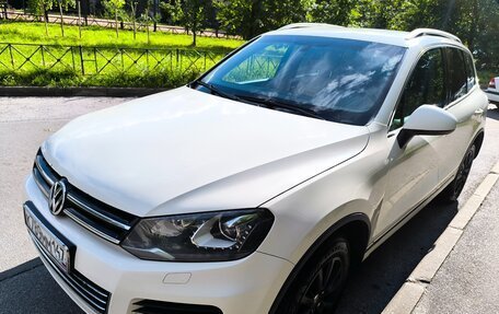 Volkswagen Touareg III, 2011 год, 1 700 000 рублей, 3 фотография