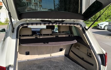 Volkswagen Touareg III, 2011 год, 1 700 000 рублей, 11 фотография