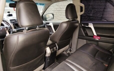 Toyota Land Cruiser Prado 150 рестайлинг 2, 2013 год, 3 050 000 рублей, 5 фотография