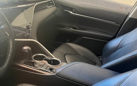 Toyota Camry, 2018 год, 2 780 000 рублей, 8 фотография