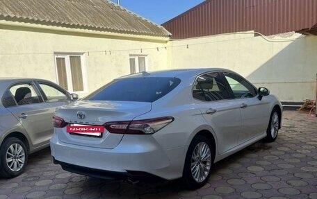 Toyota Camry, 2018 год, 2 780 000 рублей, 7 фотография