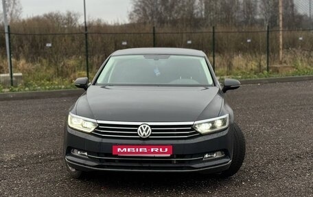 Volkswagen Passat B8 рестайлинг, 2018 год, 3 000 000 рублей, 2 фотография