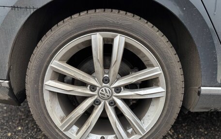 Volkswagen Passat B8 рестайлинг, 2018 год, 3 000 000 рублей, 24 фотография