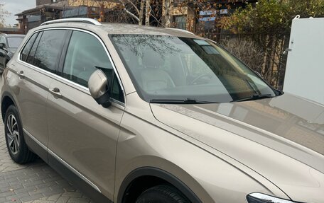 Volkswagen Tiguan II, 2018 год, 2 300 000 рублей, 6 фотография