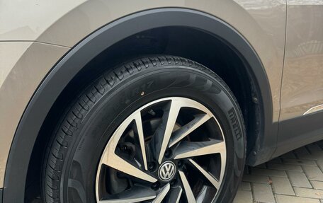 Volkswagen Tiguan II, 2018 год, 2 300 000 рублей, 7 фотография