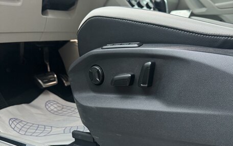 Volkswagen Tiguan II, 2018 год, 2 300 000 рублей, 21 фотография